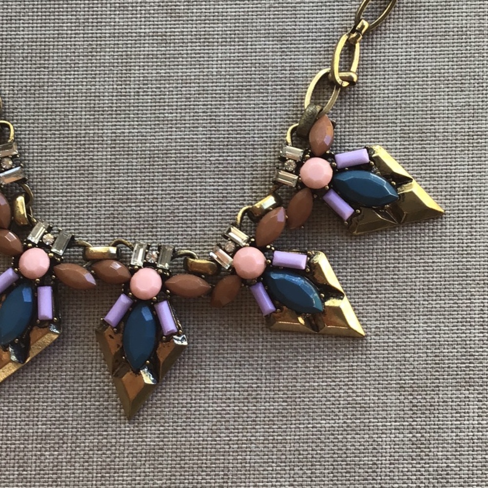 Jewelmint statement necklace - Picture 2 of 5